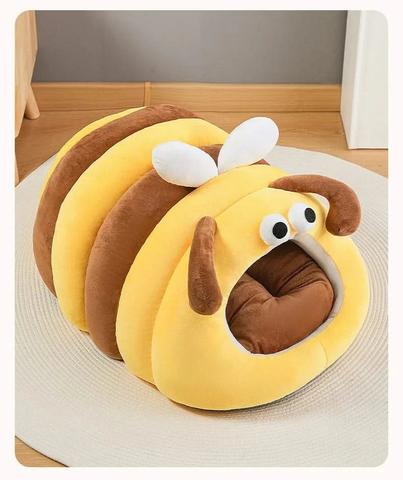Cat Bed, Bee Shape, Soft Plush, Yellow/Brown, Fluffy Accents, Playful Nest