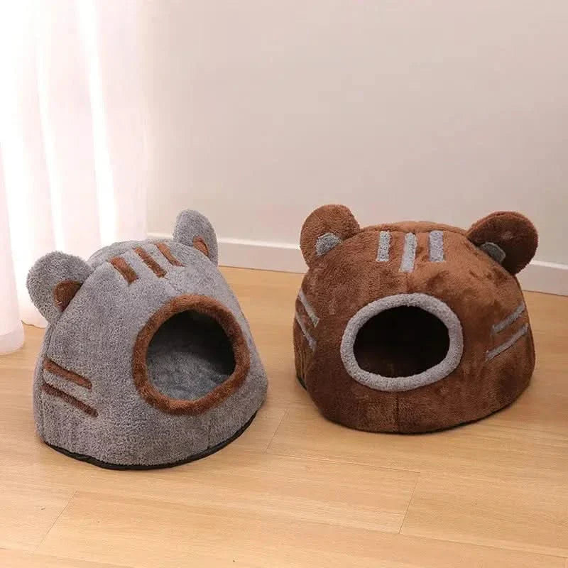 Cozy Bear Head Pet Bed: Warm Cave Nest for Cats & Small Dogs
