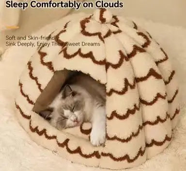 Pumpkin-Shaped Cat Bed: Cozy Hideaway, Plush Surface, Wave Pattern (Beige-Brown)